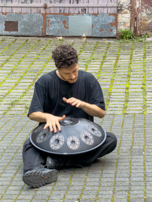 2025.10.11 18.04.36  2160p karsten gander iphone pro max 