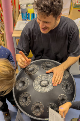 2025.10.11 18.47.42  2160p karsten gander iphone pro max 