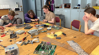 2023.05.267.43.04  iphone4 pro uhd    