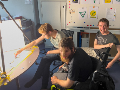 2023.06.307.04.10  iphone3 pro max uhd    