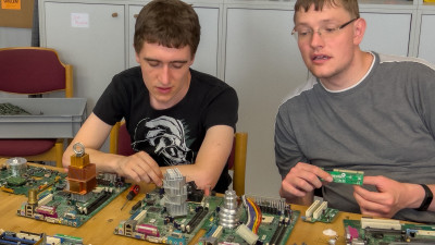 2023.07.147.39.35  iphone3 pro max uhd    