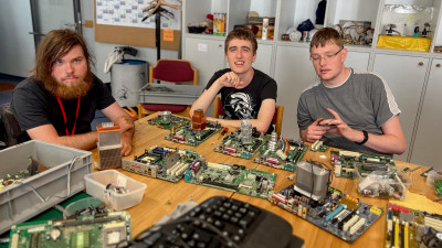 2023.07.147.39.50  iphone3 pro max uhd    