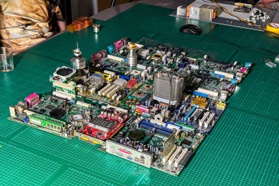 2023.07.287.35.50  iphone4 pro uhd    