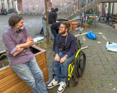 2025.04.046.40.39  iphone6 pro uhd    