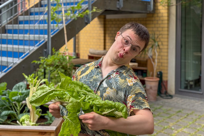 2025.06.066.20.00  iphone6 pro uhd    